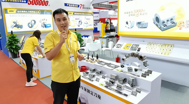 1599815518746910.jpg 【資料】北京展現(xiàn)場直播圖片素材K0911張曉燕 (5).jpg