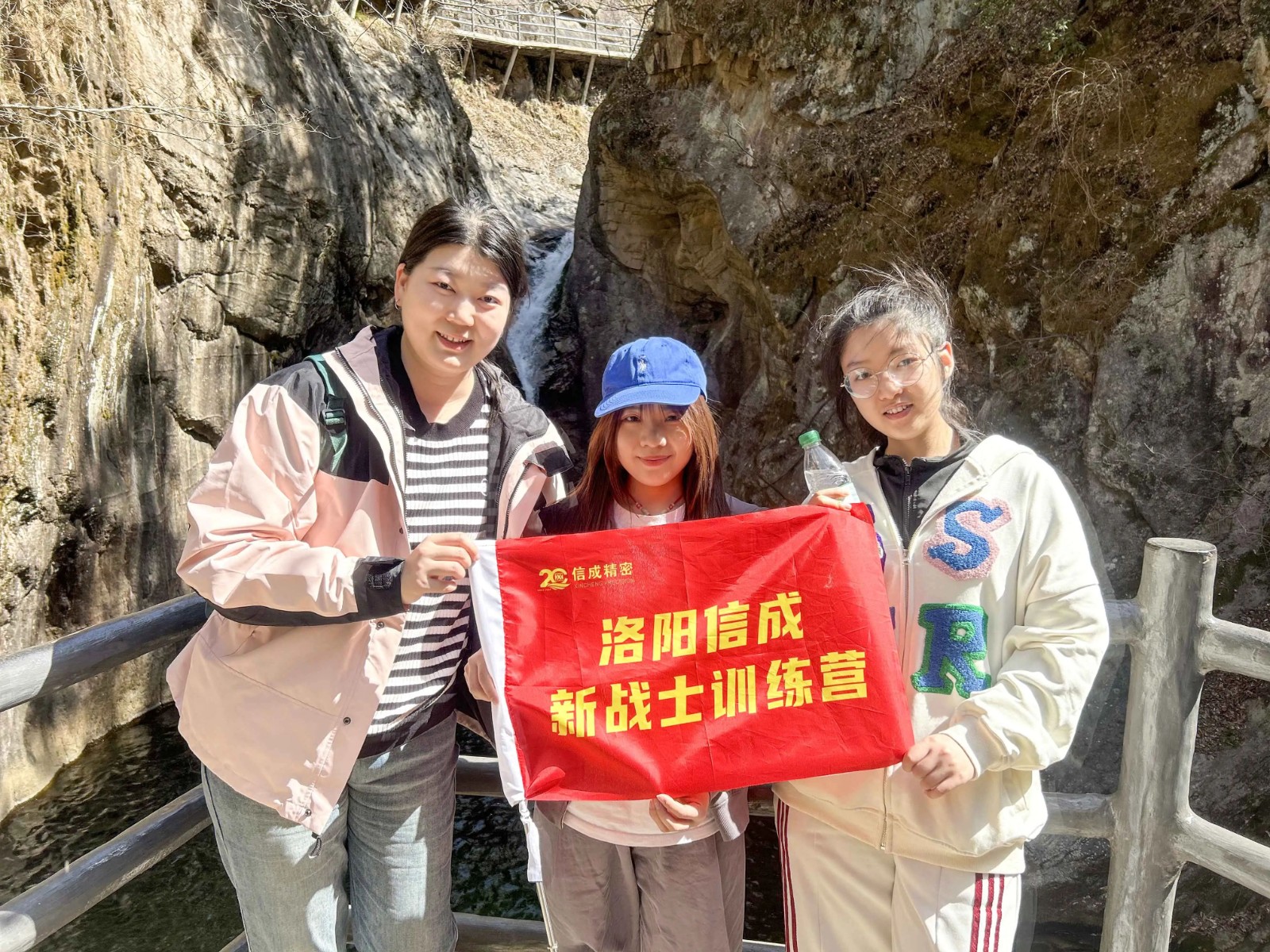 1742890150282699.jpg 1742890150282699.jpg